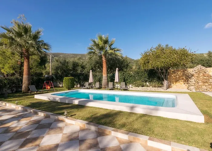 Fontana Villa Mouzákion