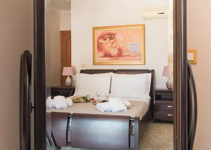 Fontana * Mouzákion