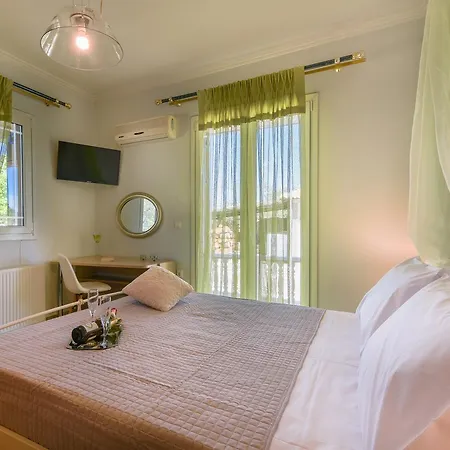 Fontana * Mouzákion