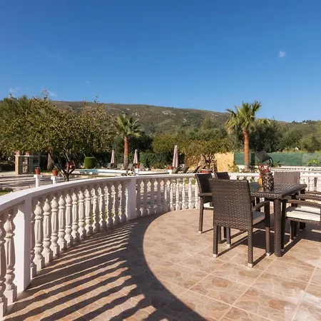 Fontana Villa Mouzakion (Zakynthos)