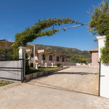 Fontana 빌라 Mouzákion