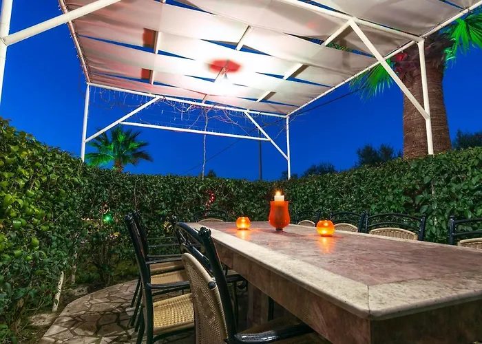 Fontana Villa Mouzákion